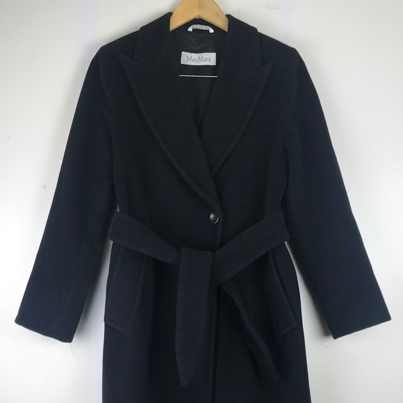 MaxMara Jackets & Blazers - MAX MARA COAT SIZE 6 BLACK BELT WRAP WOOL COAT